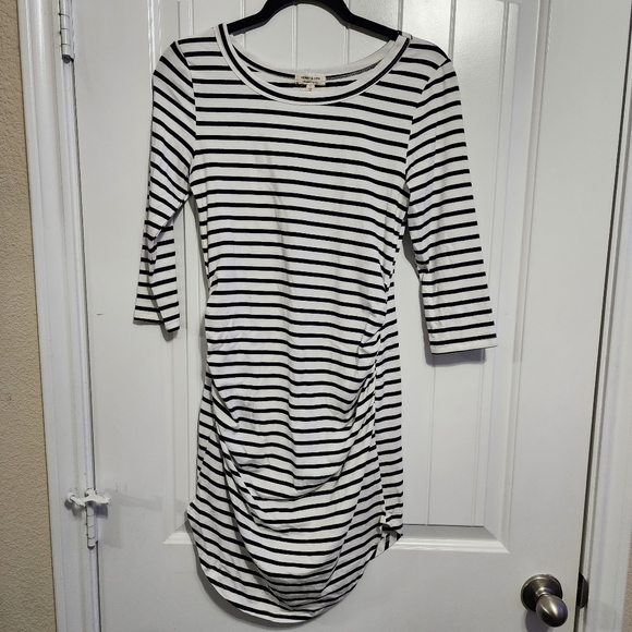 Striped maternity dress - Picture 1 of 4